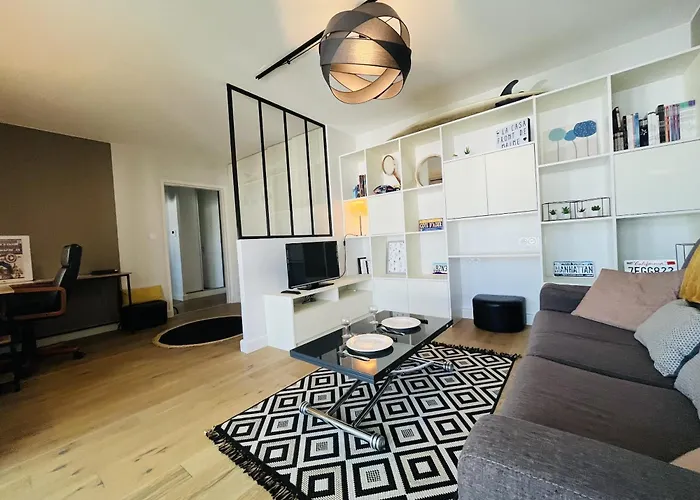 Casa Front De Maine Apartament